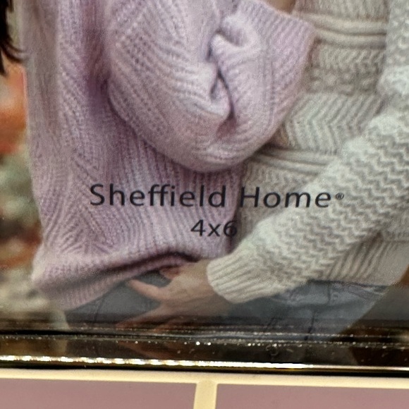 ONE pink and Gold Sheffield Sheffield Home ENAMEL PHOTO PICTURE FRAME, 4"X6" - Picture 4 of 7